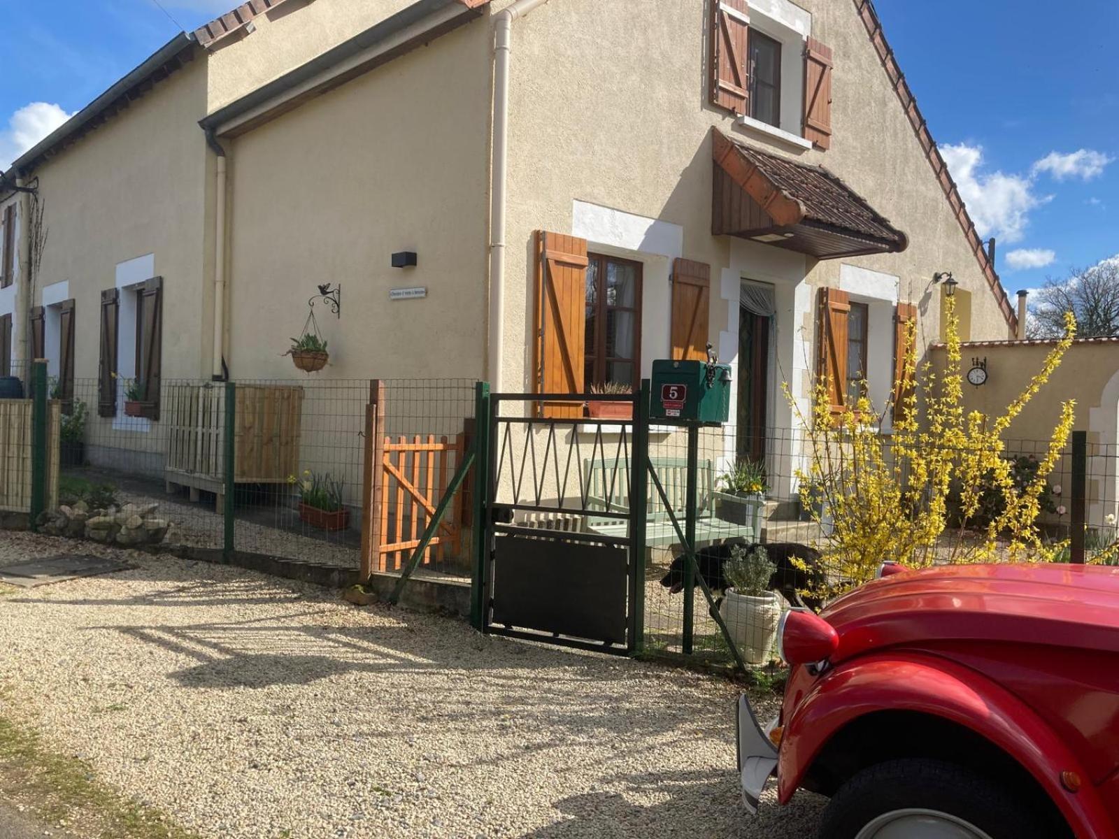 Chambres D' Hotes A Benaize Coulonges  Exterior foto
